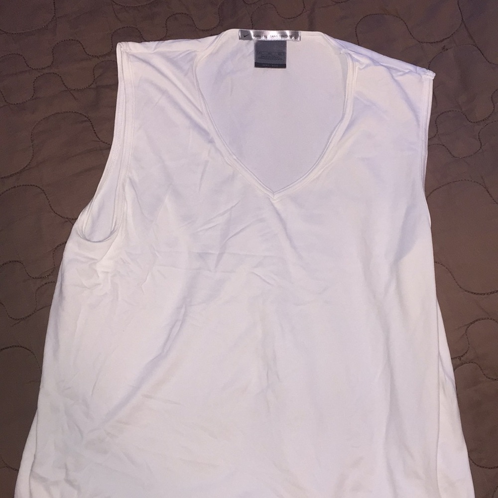 Nike white seamless dry fit shirt.